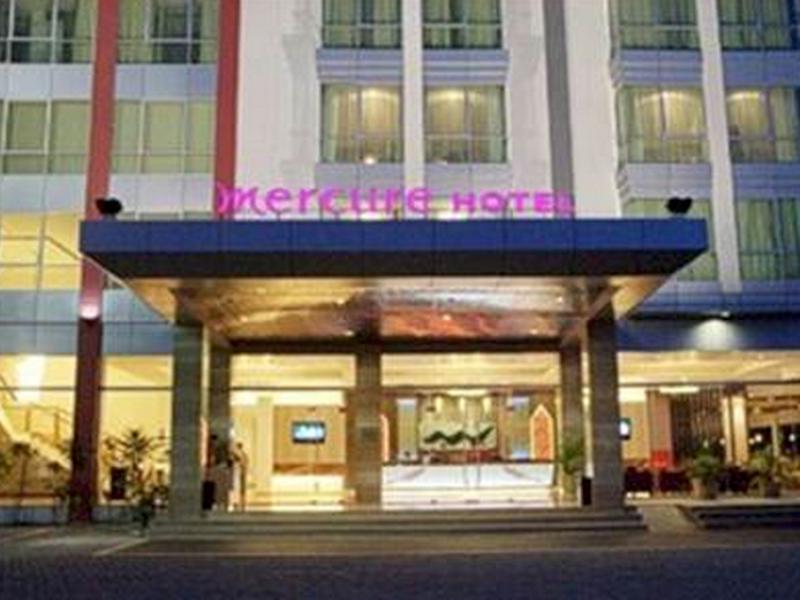 Mercure Pontianak City Center Екстер'єр фото