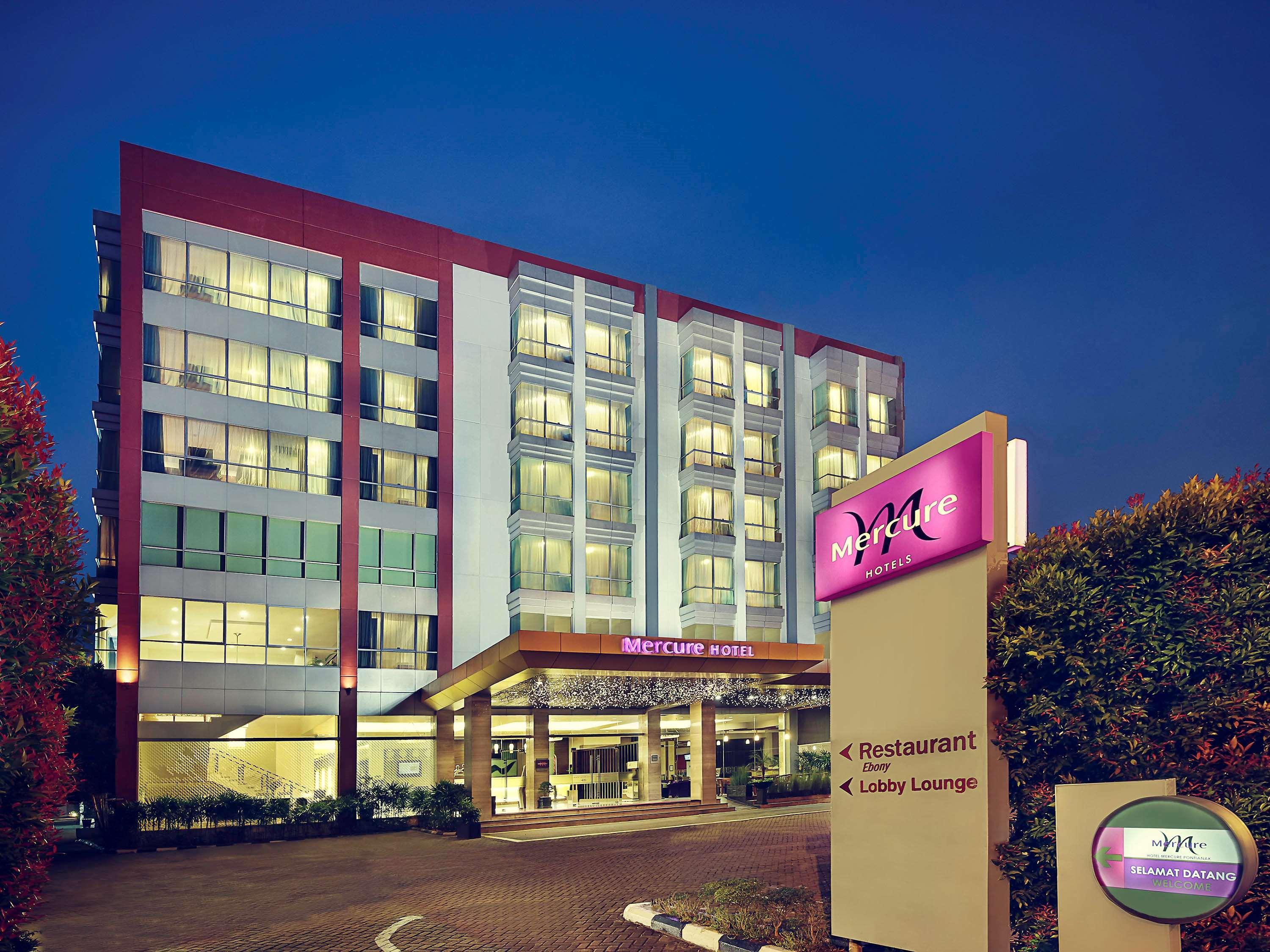 Mercure Pontianak City Center Екстер'єр фото