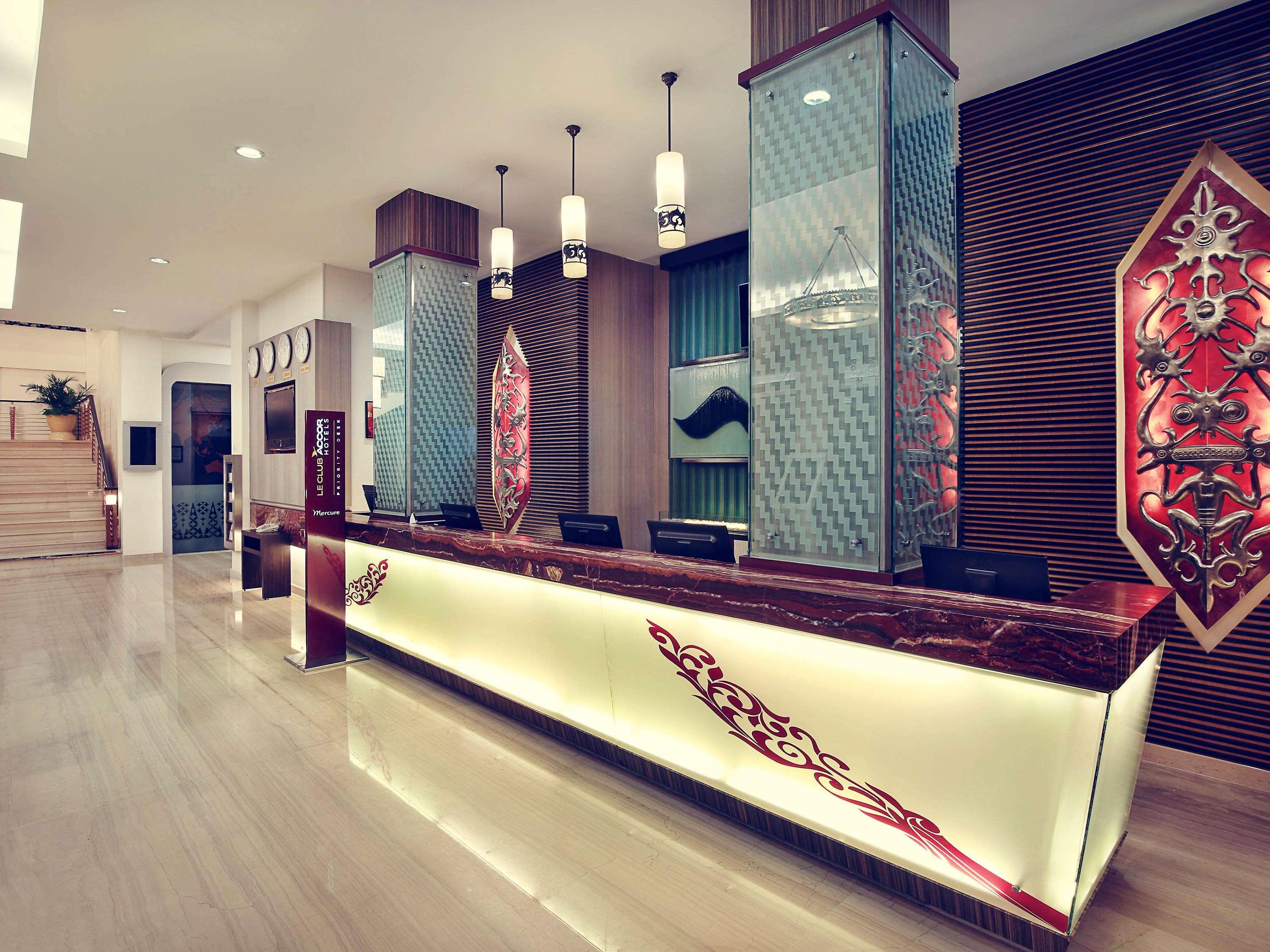 Mercure Pontianak City Center Екстер'єр фото