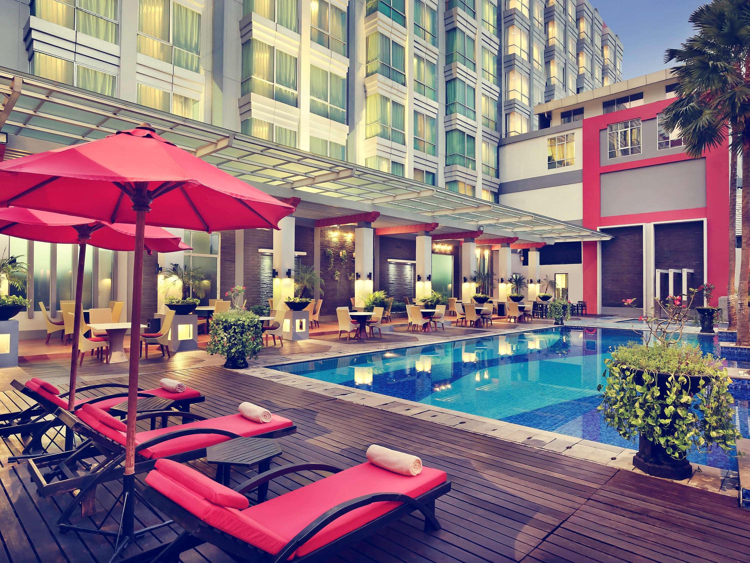 Mercure Pontianak City Center Екстер'єр фото