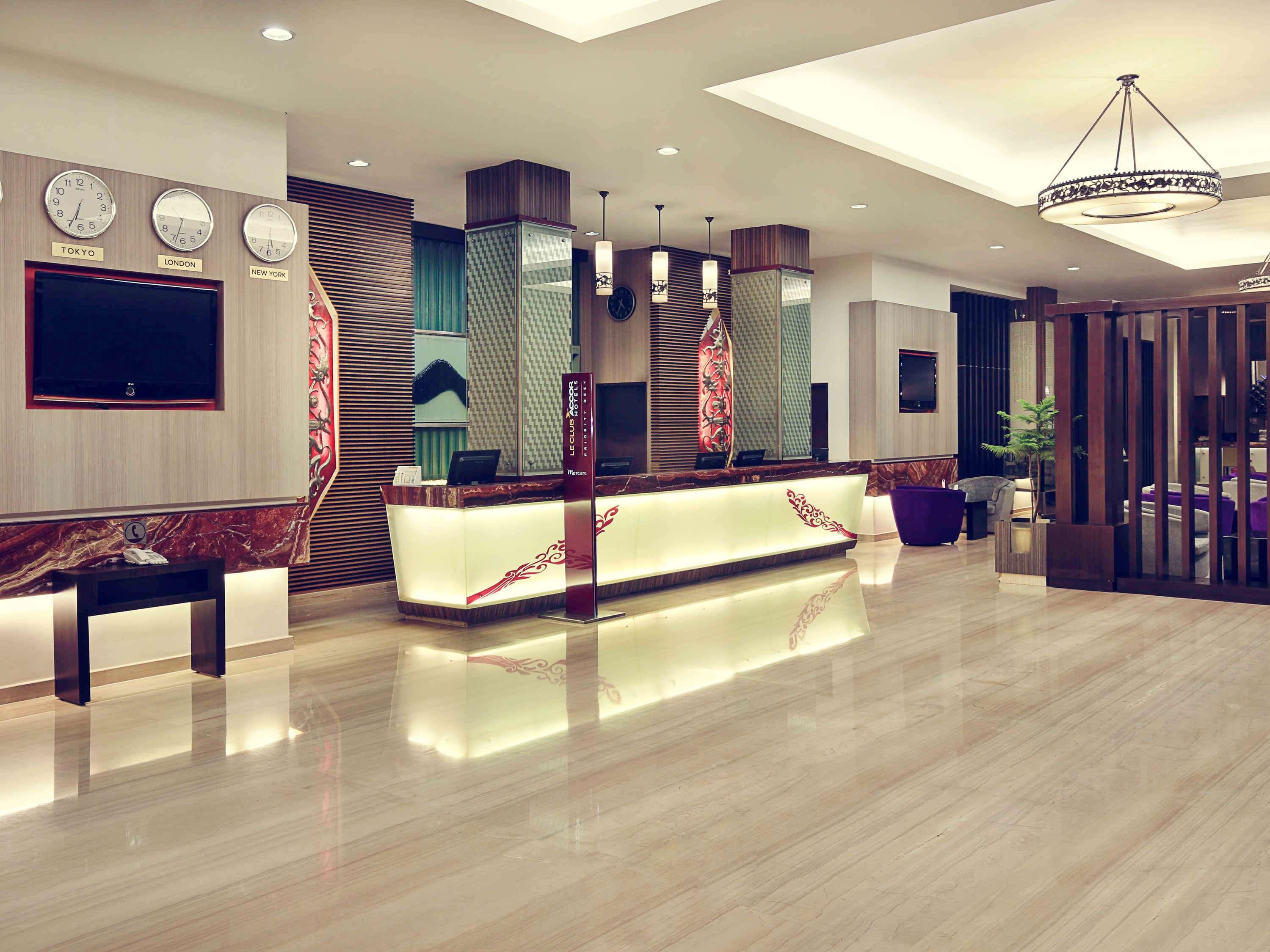 Mercure Pontianak City Center Екстер'єр фото