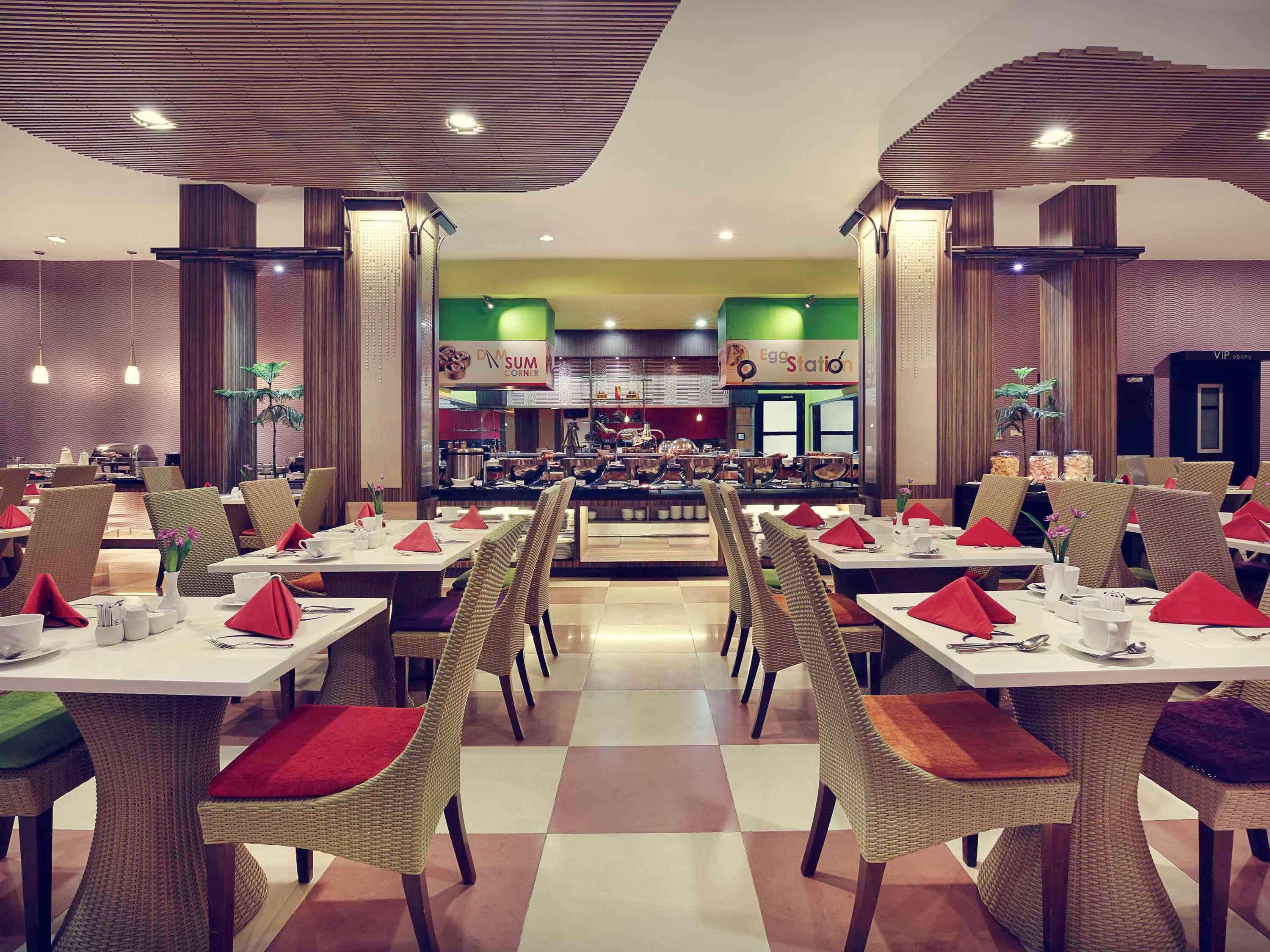 Mercure Pontianak City Center Екстер'єр фото