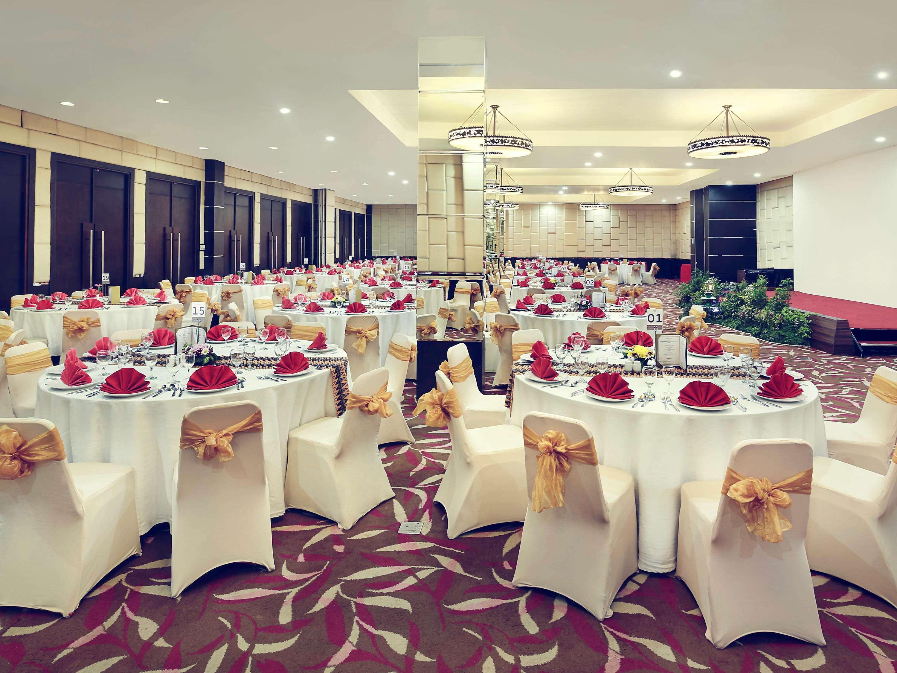 Mercure Pontianak City Center Екстер'єр фото