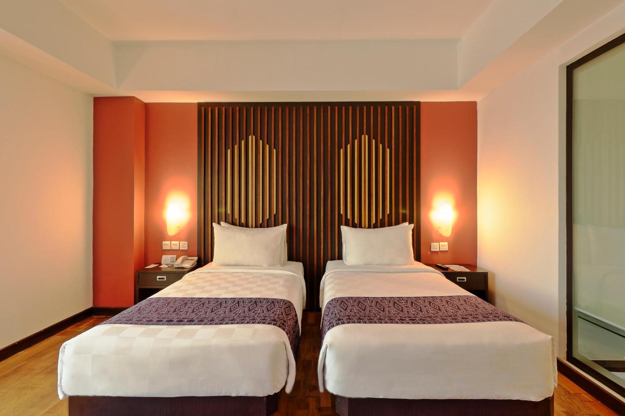 Mercure Pontianak City Center Екстер'єр фото