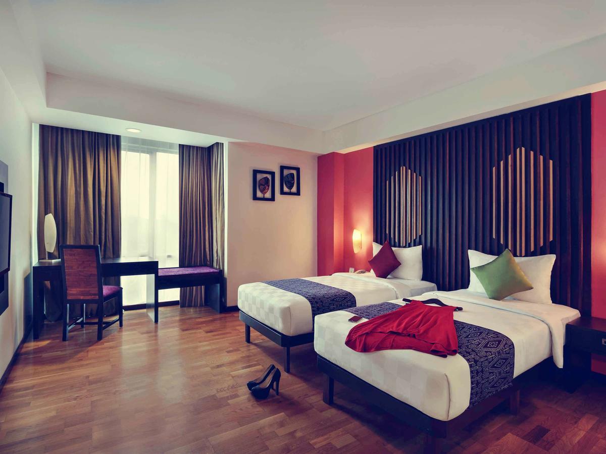 Mercure Pontianak City Center Екстер'єр фото